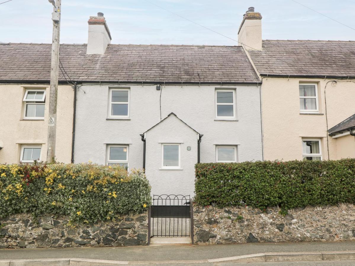 3 Green Terrace Gaerwen Экстерьер фото